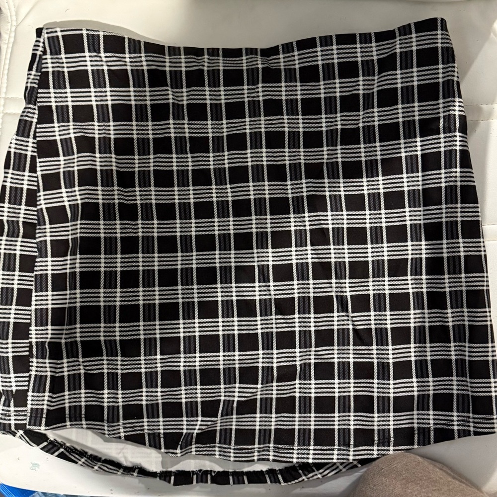 Joe Benbasset Black and White Checkered Mini Skirt
